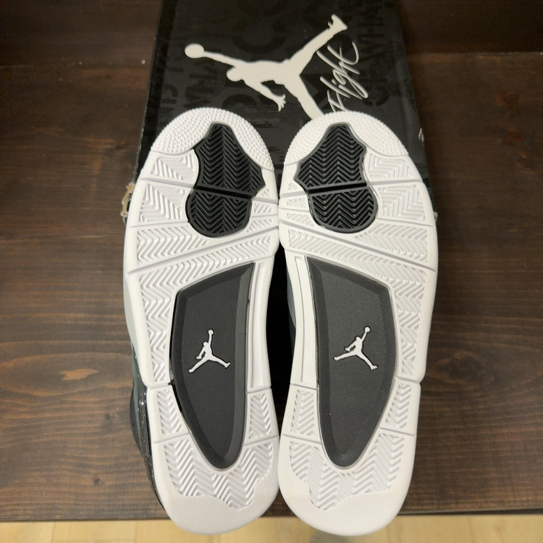 Jordan 4 Retro Fear (2024) Size 9.5 (Pre-Owned) - Image 7