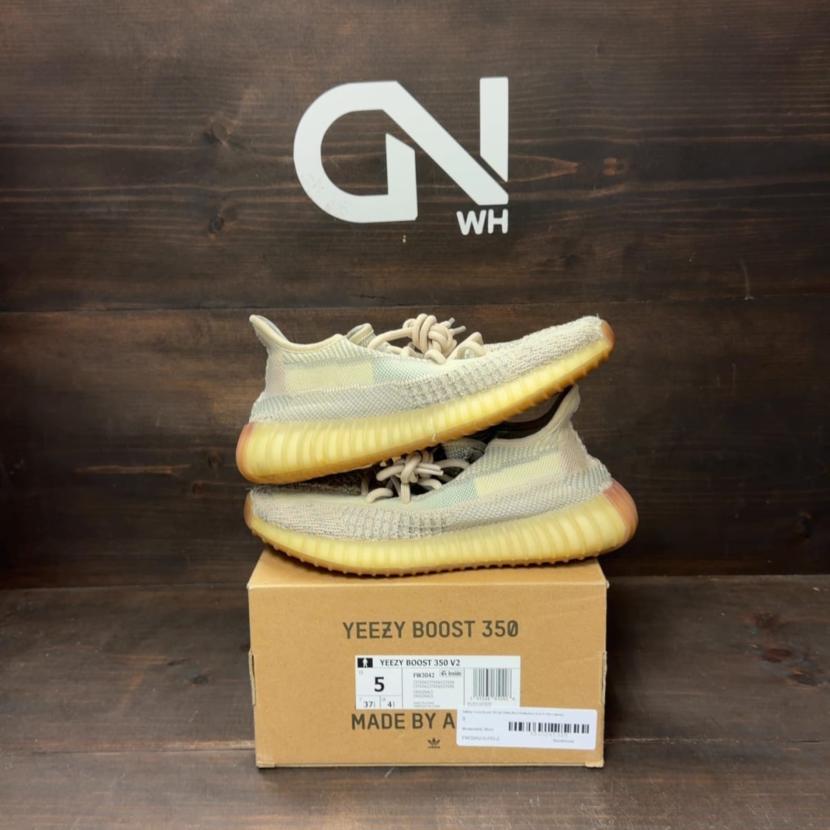 adidas Yeezy Boost 350 V2 Citrin (Non-Reflective) Size 5 (Pre-Owned) - front