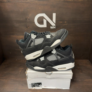 Jordan 4 Retro White Thunder - Image 1