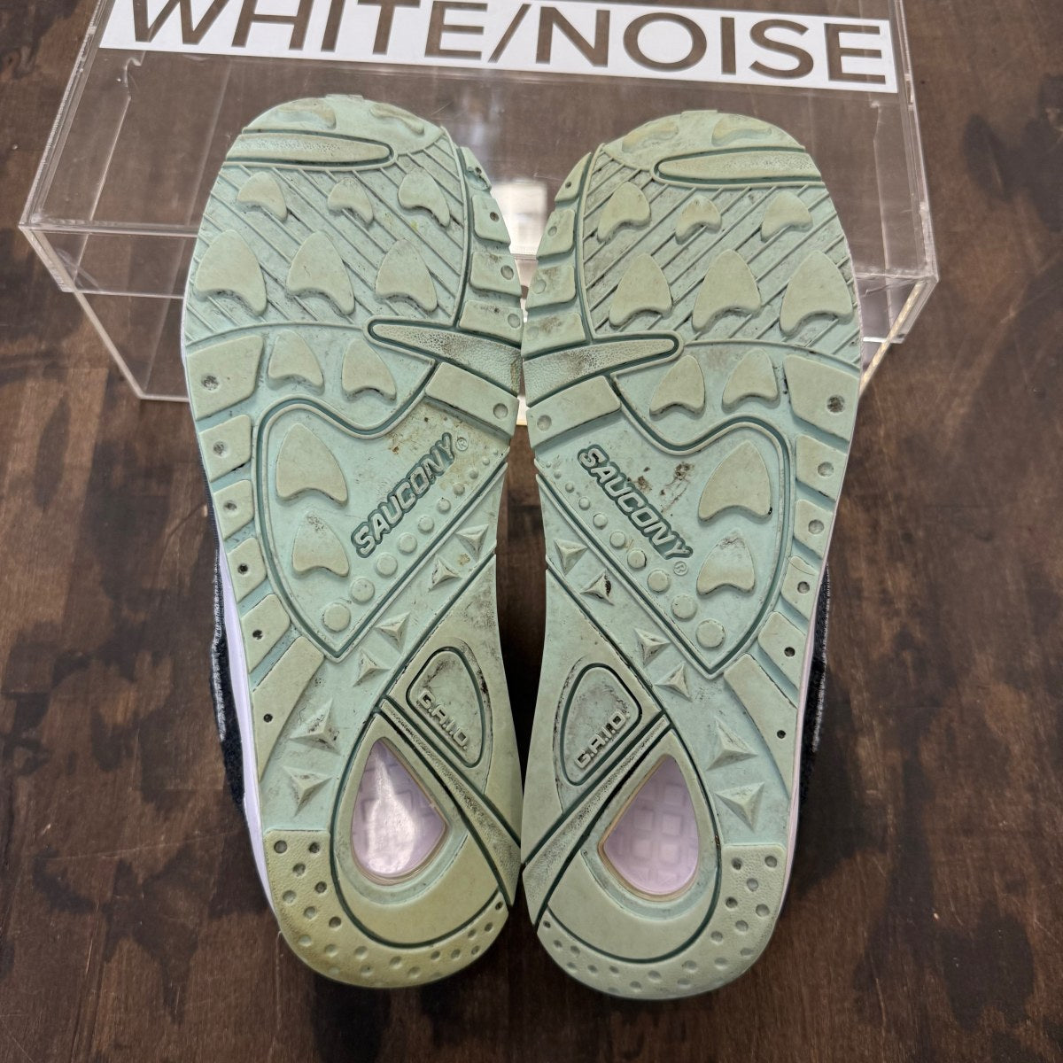 Saucony Grid 9000 END White Noise Size 9.5 (Pre-Owned) - Image 5