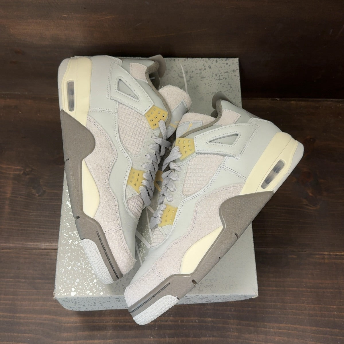 Jordan 4 Retro SE Craft Photon Dust - Image 2