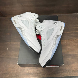 Jordan 5 Retro White Metallic (2026) - Image 2