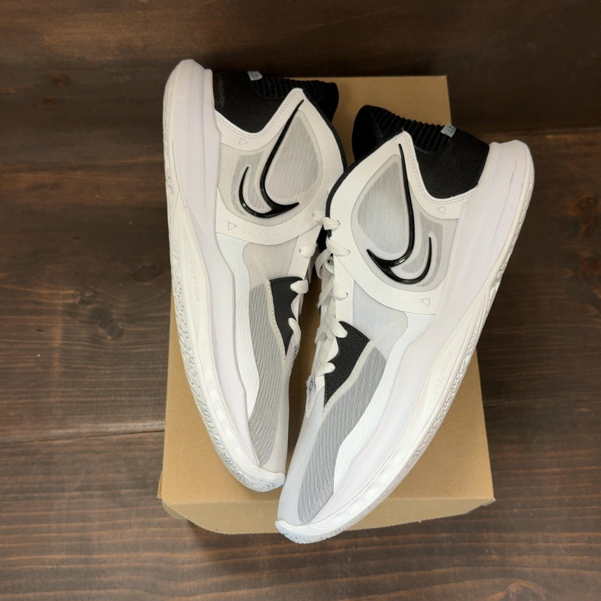 Nike Kyrie 5 Low White Wolf Grey Black Size 12 (Pre-Owned) - Image 2