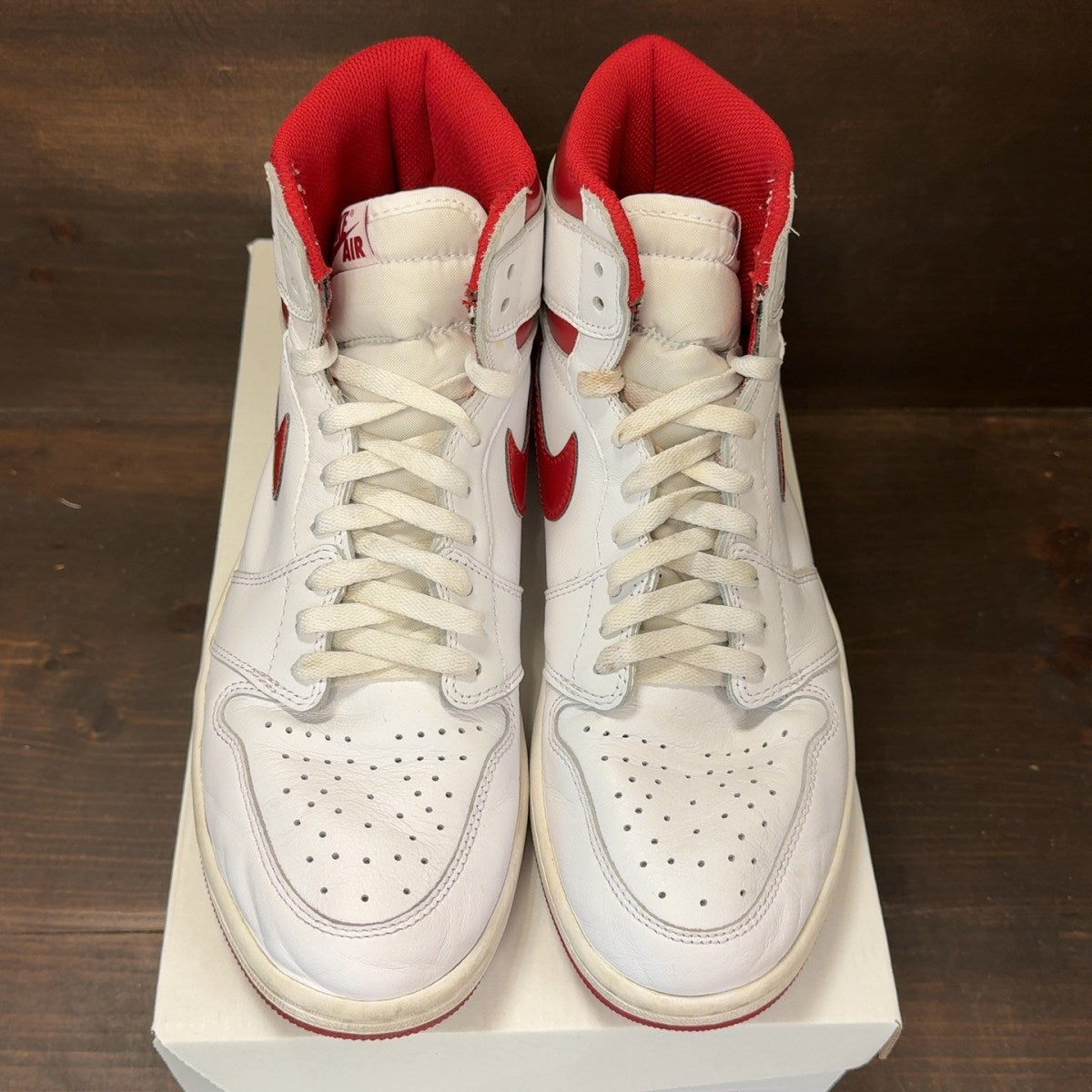 Jordan 1 Retro Metallic Red (2017) Size 11 (Pre-Owned) - Image 3