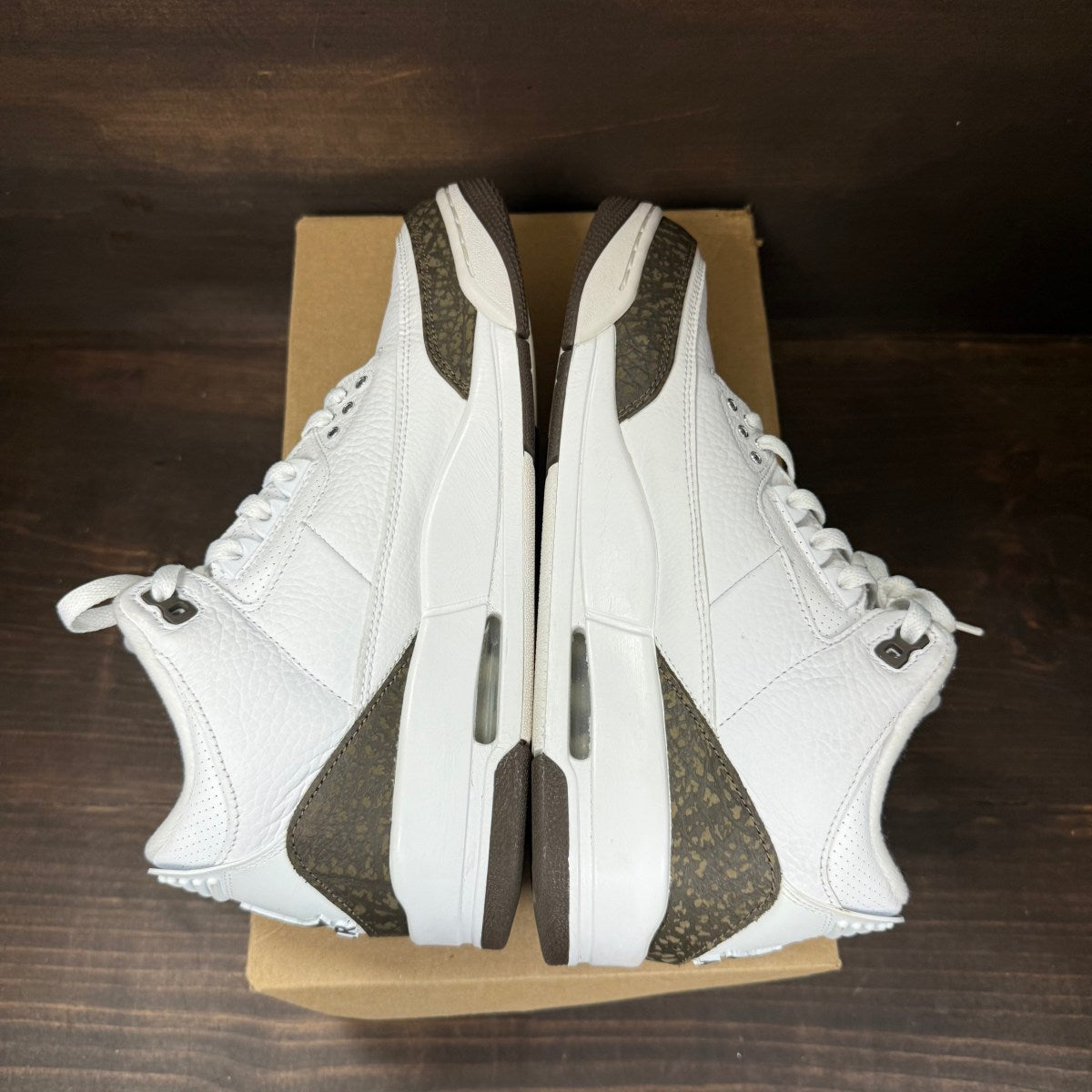 Jordan 3 Retro Mocha (2018) Size 9.5 (Pre-Owned) - Image 6