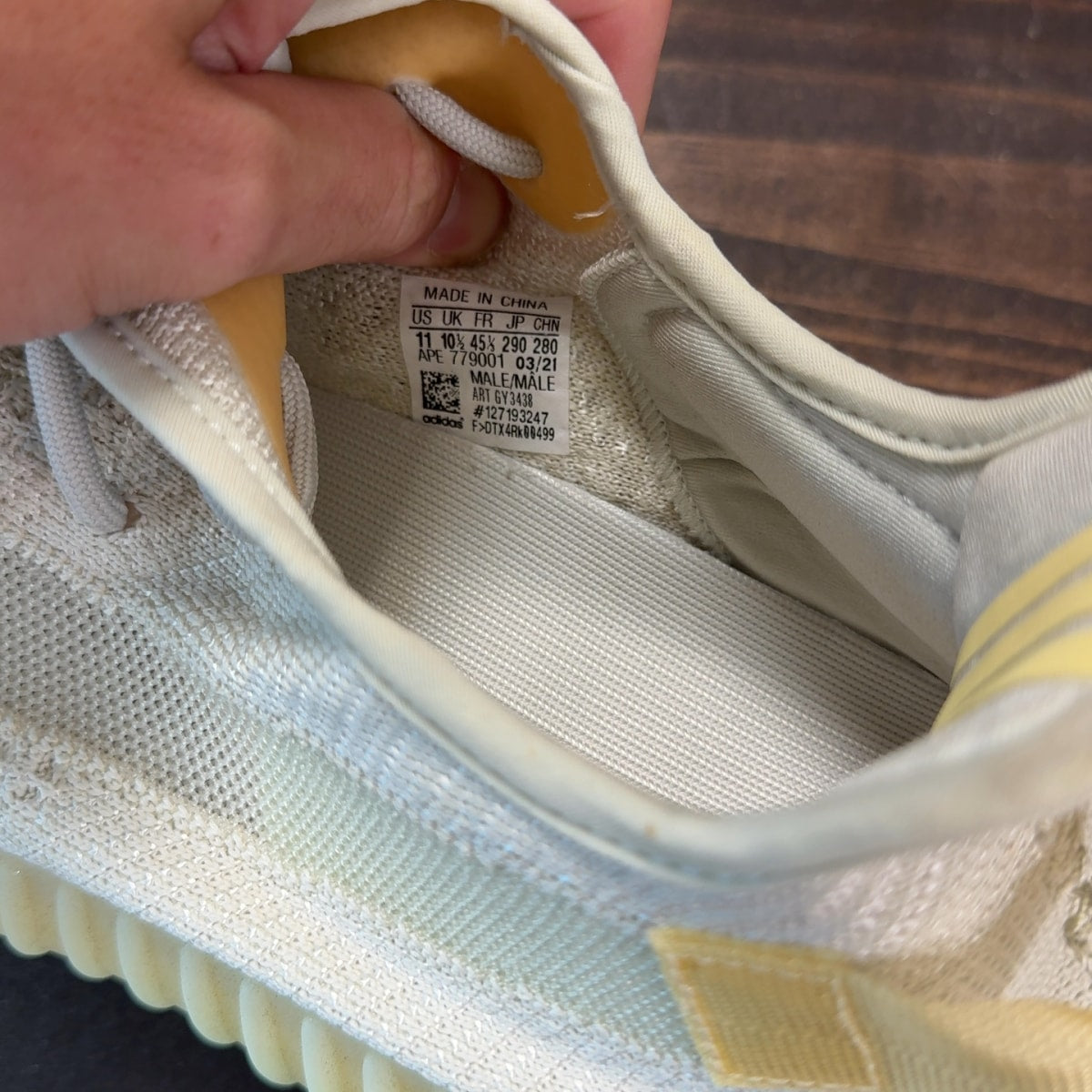 adidas Yeezy Boost 350 V2 Light - Image 7