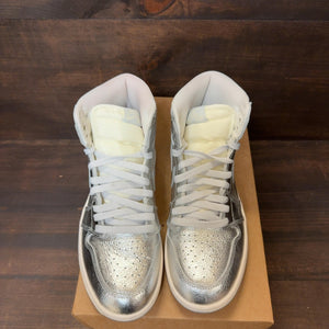 Jordan 1 Retro High OG Chrome (Women's) Size 8W (Pre-Owned) - Image 3