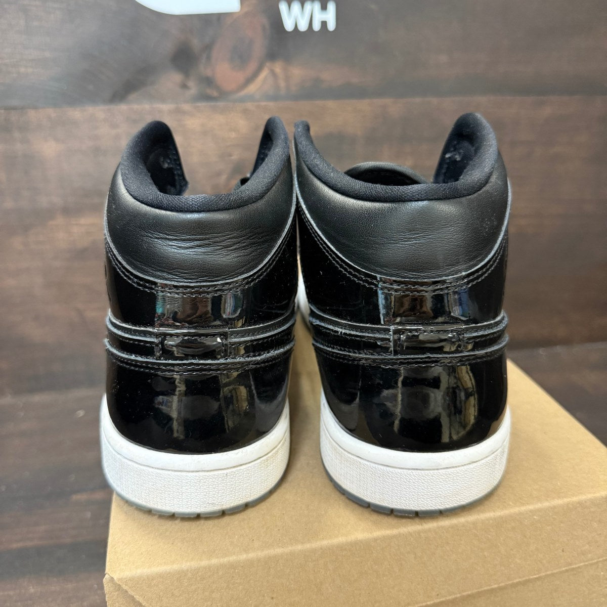 Jordan 1 Mid SE Space Jam Size 10.5 (Pre-Owned) - Image 4