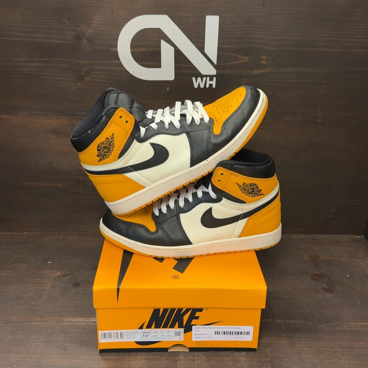 Jordan 1 Retro High OG Taxi Size 10.5 (Pre-Owned) - front
