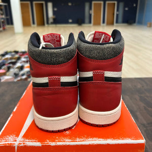 Jordan 1 Retro High OG Chicago Lost and Found (Size 8.5) - Image 4