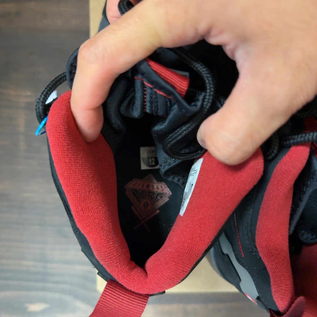 Nike Air DT Max '96 Falcons Size 12 (Pre-Owned) - Image 5