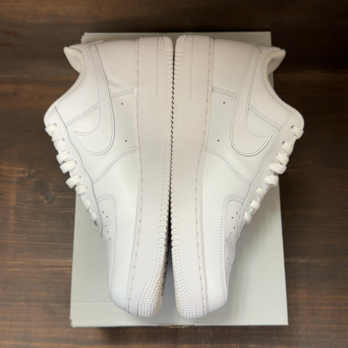 Nike Air Force 1 Low '07 White Size 9.5 (Pre-Owned) - Image 4