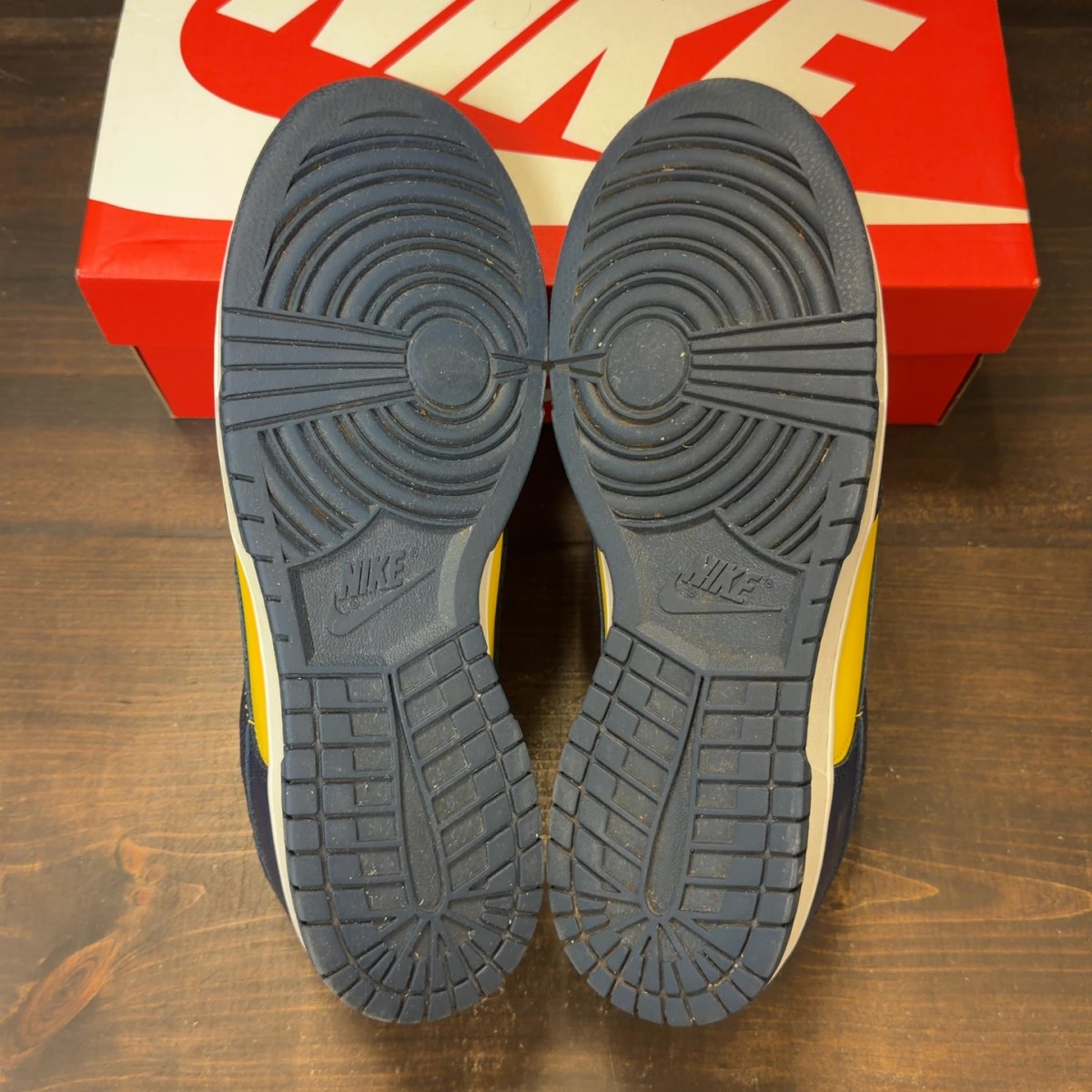 Nike Dunk Low Michigan (2021) Size 10.5 (Pre-Owned) - Image 7