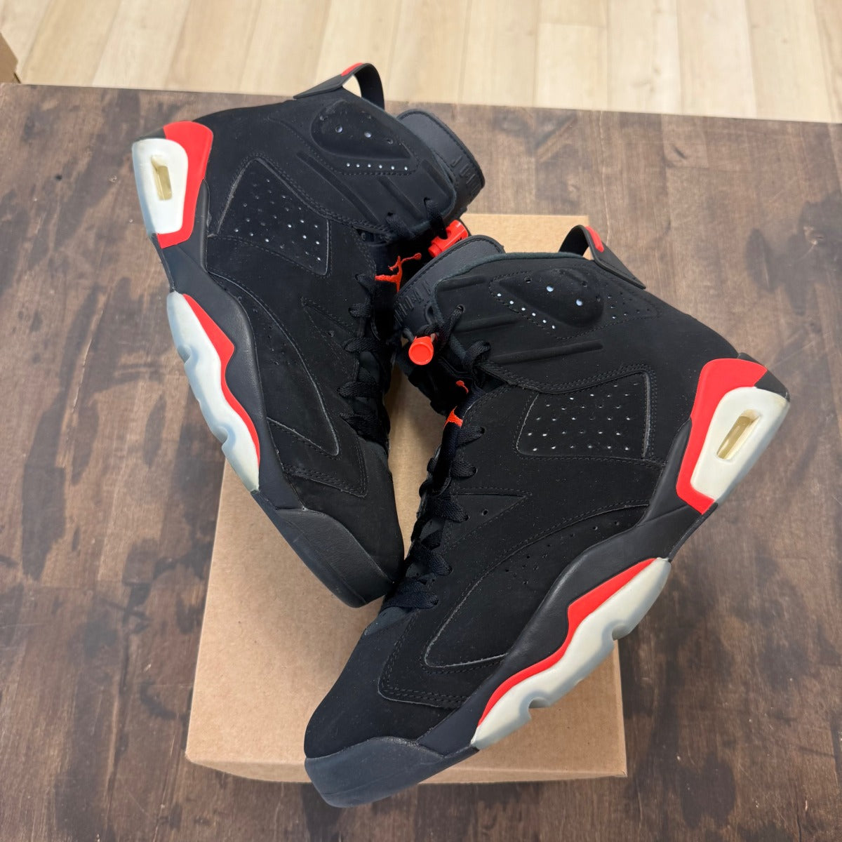 Jordan 6 Retro Black Infrared (2019) Size 13 (Pre-Owned) - Image 1