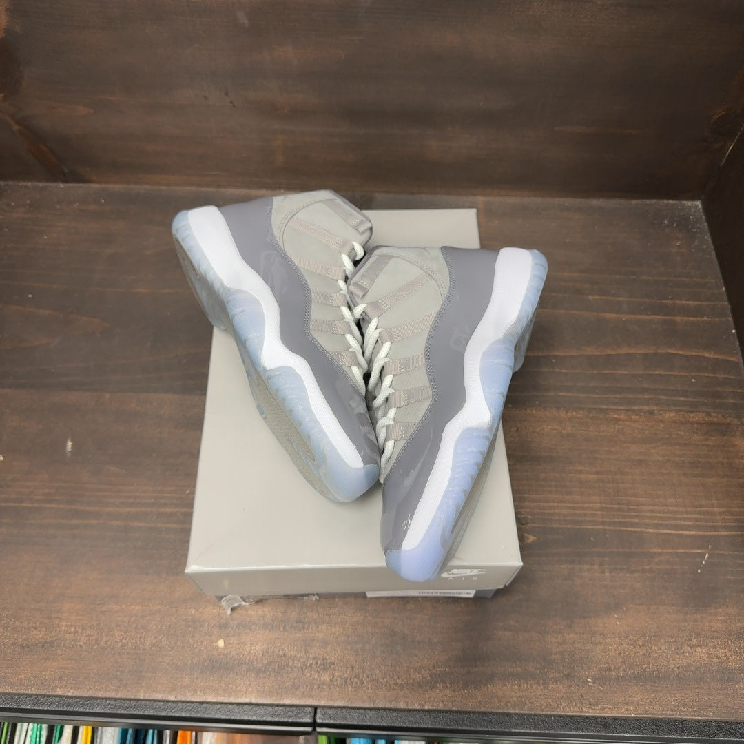 Jordan 11 Retro Cool Grey (2021) Size 8.5