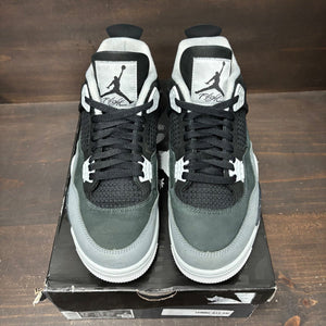 Jordan 4 Retro Fear (2024) Size 8.5 (Pre-Owned) - side