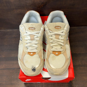 New Balance 2002R Sandstone Size 11.5 (Pre-Owned) - Image 3