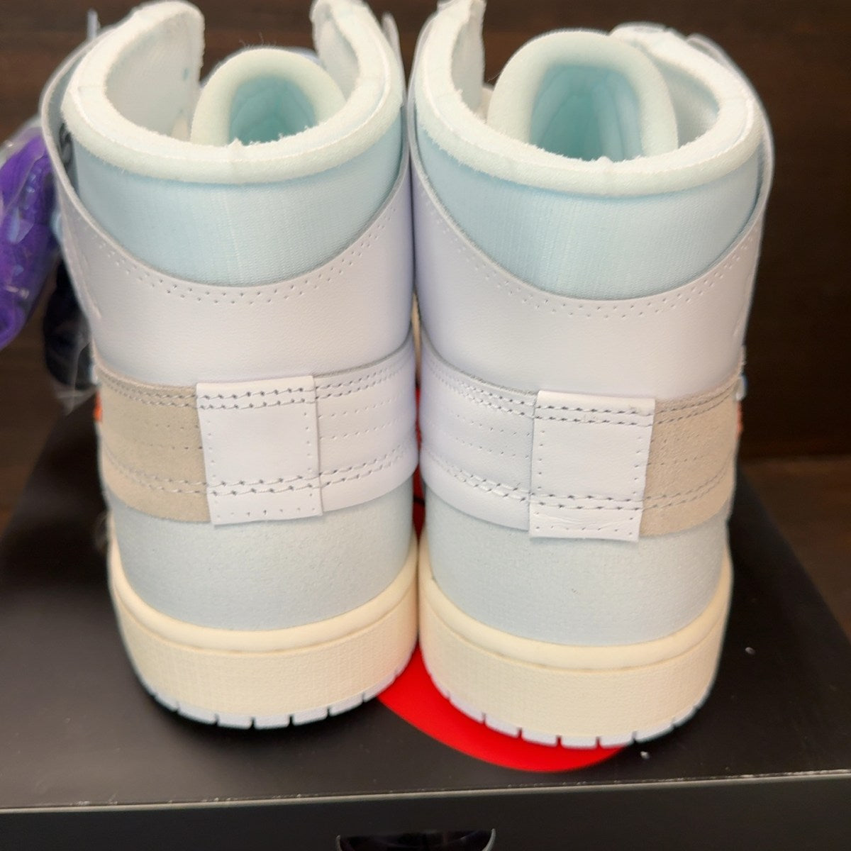 Jordan 1 Retro High Off-White Alaska - Image 5