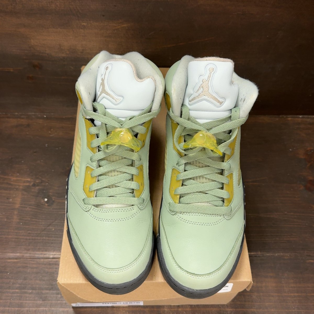 Jordan 5 Retro Jade Horizon Size 9.5 (Pre-Owned) - tag