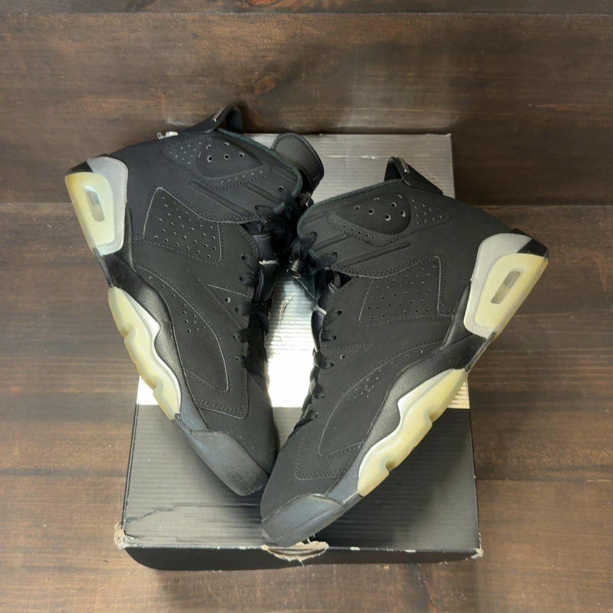 Jordan 6 Retro Chrome - Image 2
