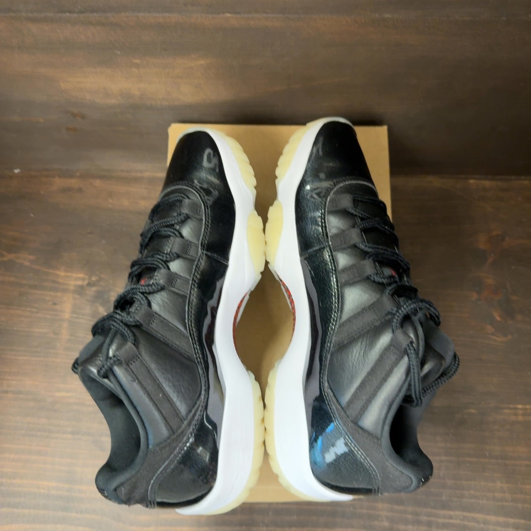 Jordan 11 Retro Low 72-10 Size 10.5 (Pre-Owned) - Image 6
