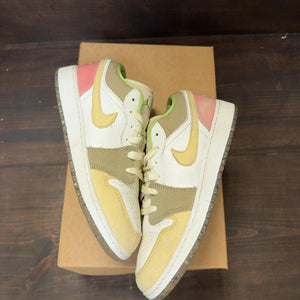 Jordan 1 Low Pastel Grind Vivid Green (GS) Size 7Y (Pre-Owned) - Image 2