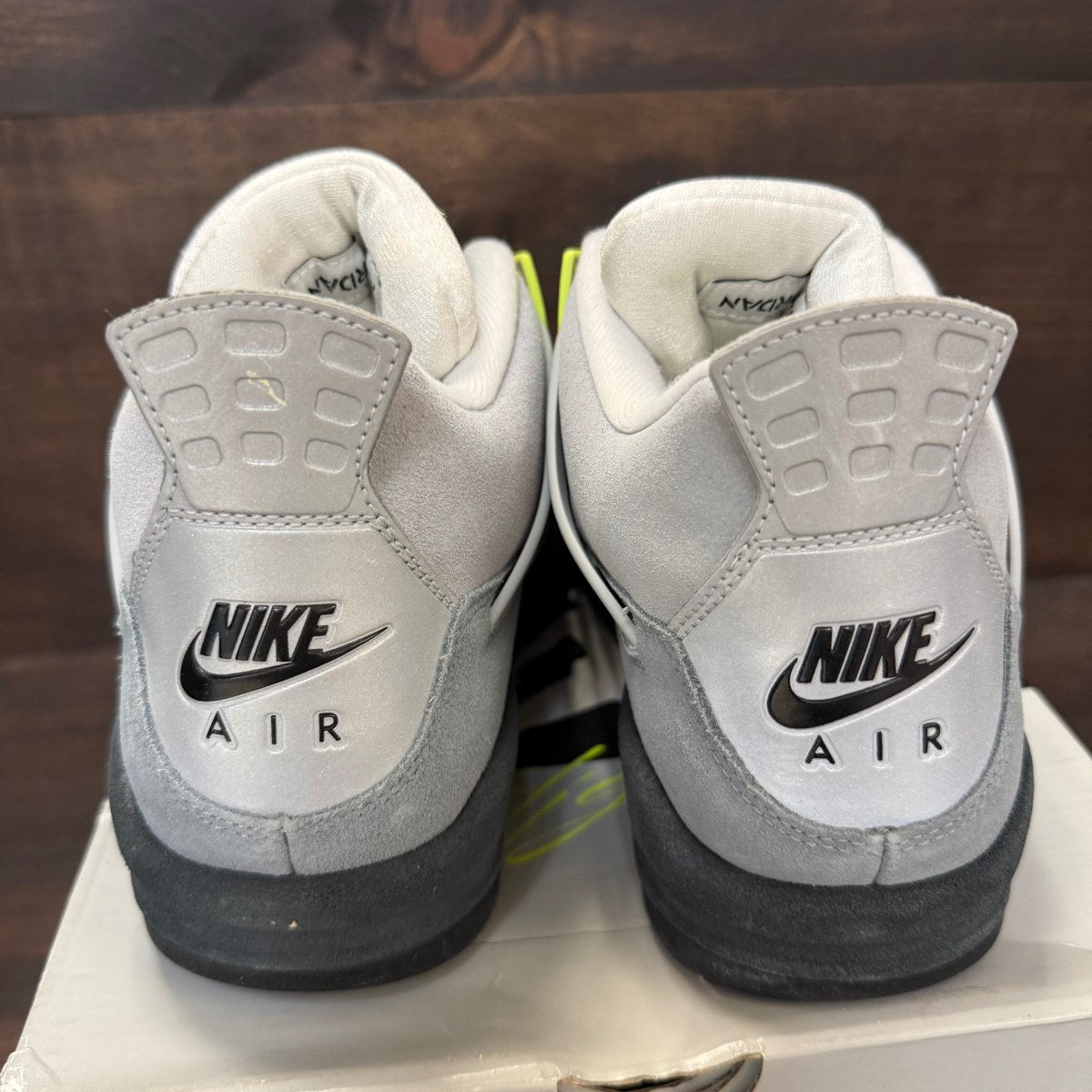 Jordan 4 Retro SE 95 Neon - Image 3