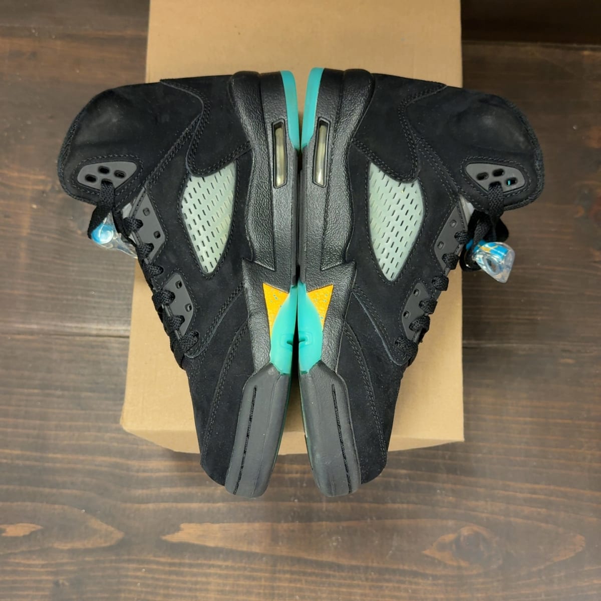 Jordan 5 Retro Aqua (GS) Size 6.5Y (Pre-Owned) - aux