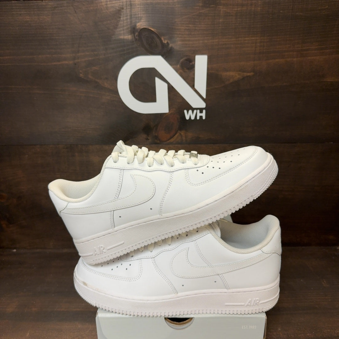 Nike Air Force 1 Low '07 White Size 10.5 (Pre-Owned) - Image 1