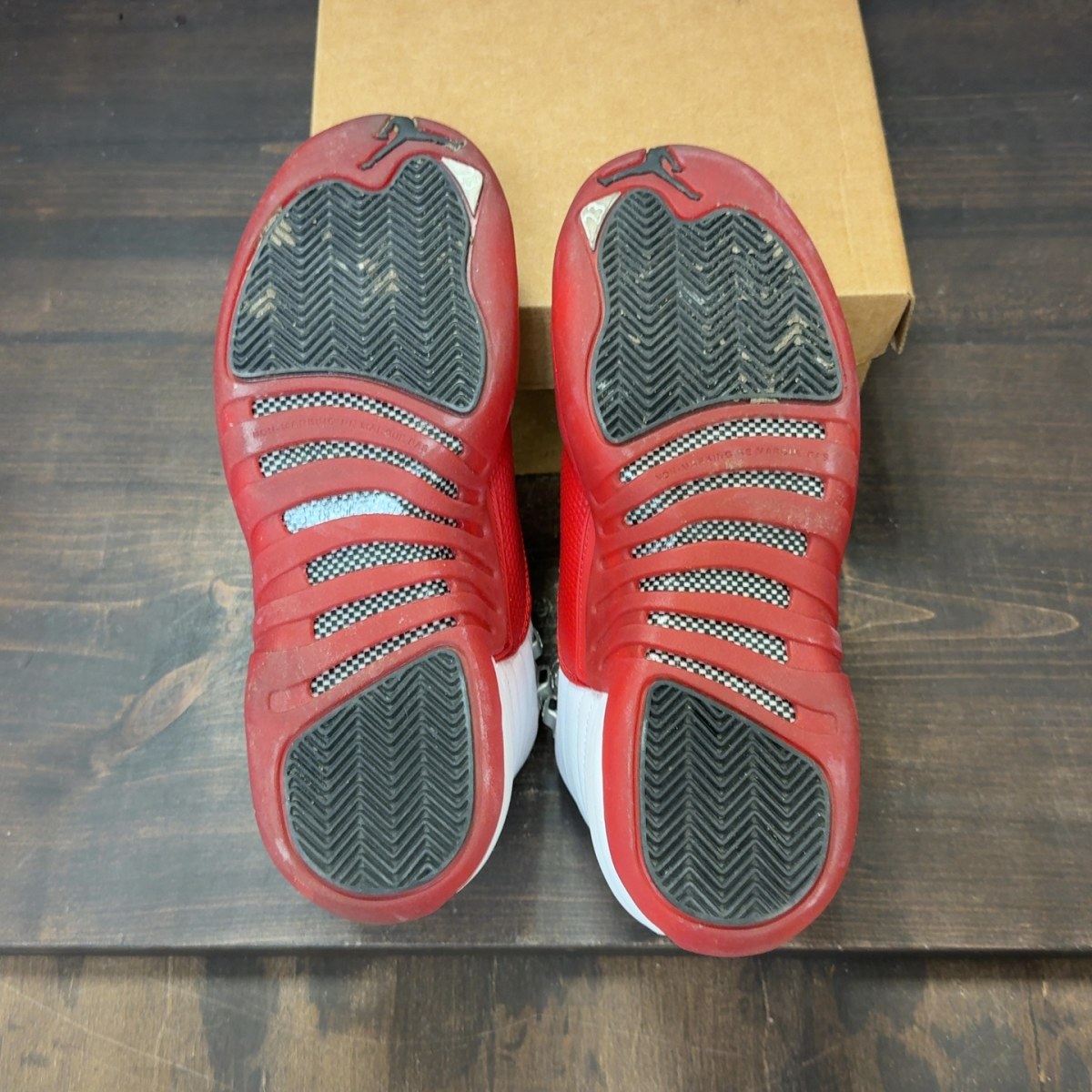 Jordan 12 Retro Cherry (2023) (GS) Size 7Y (Pre-Owned) - Image 6