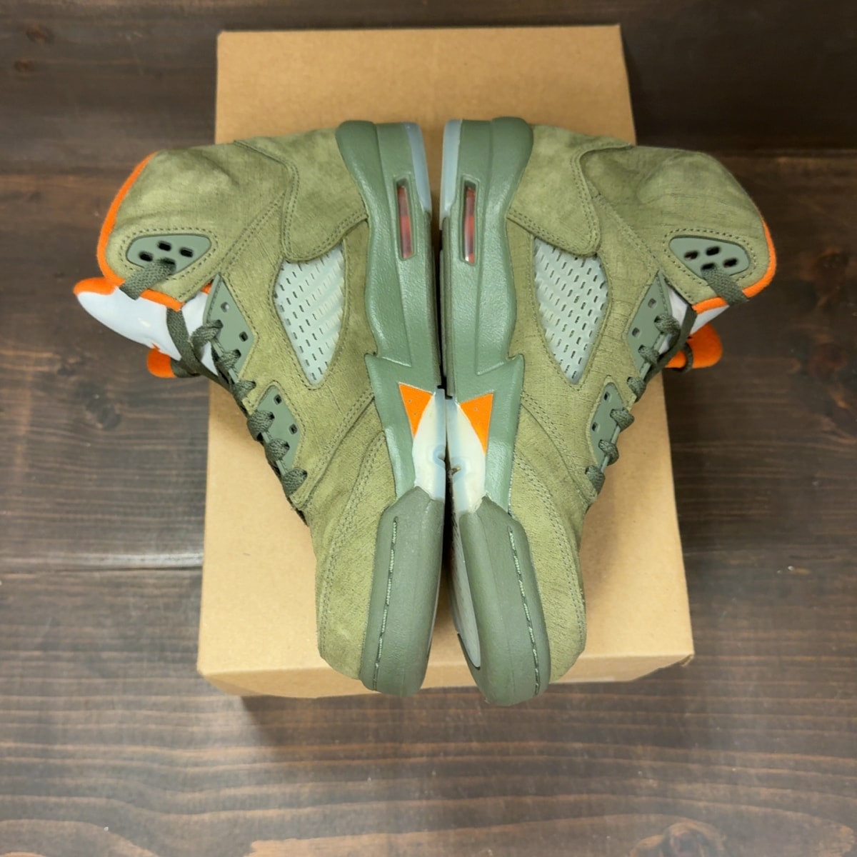 Jordan 5 Retro Olive (2024) (GS) Size 7Y (Pre-Owned) - Image 4