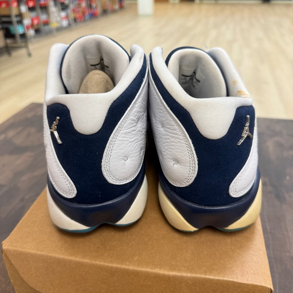 Jordan 13 Retro Low Hornets Size 13 (Pre-Owned) - Image 5