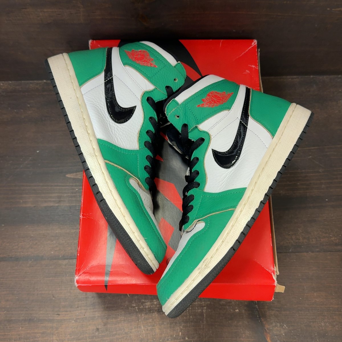 Jordan 1 Retro High Lucky Green (Women's) Size 9.5W (Pre-Owned) - back