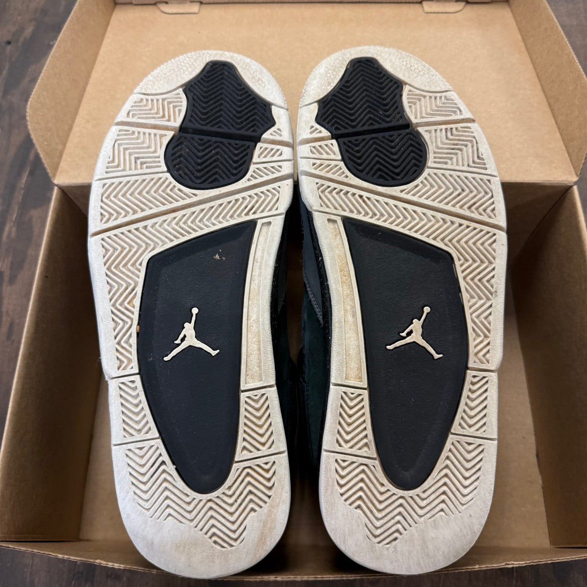 Jordan 4 Retro Fear (2024) Size 11.5 (Pre-Owned) - Image 5