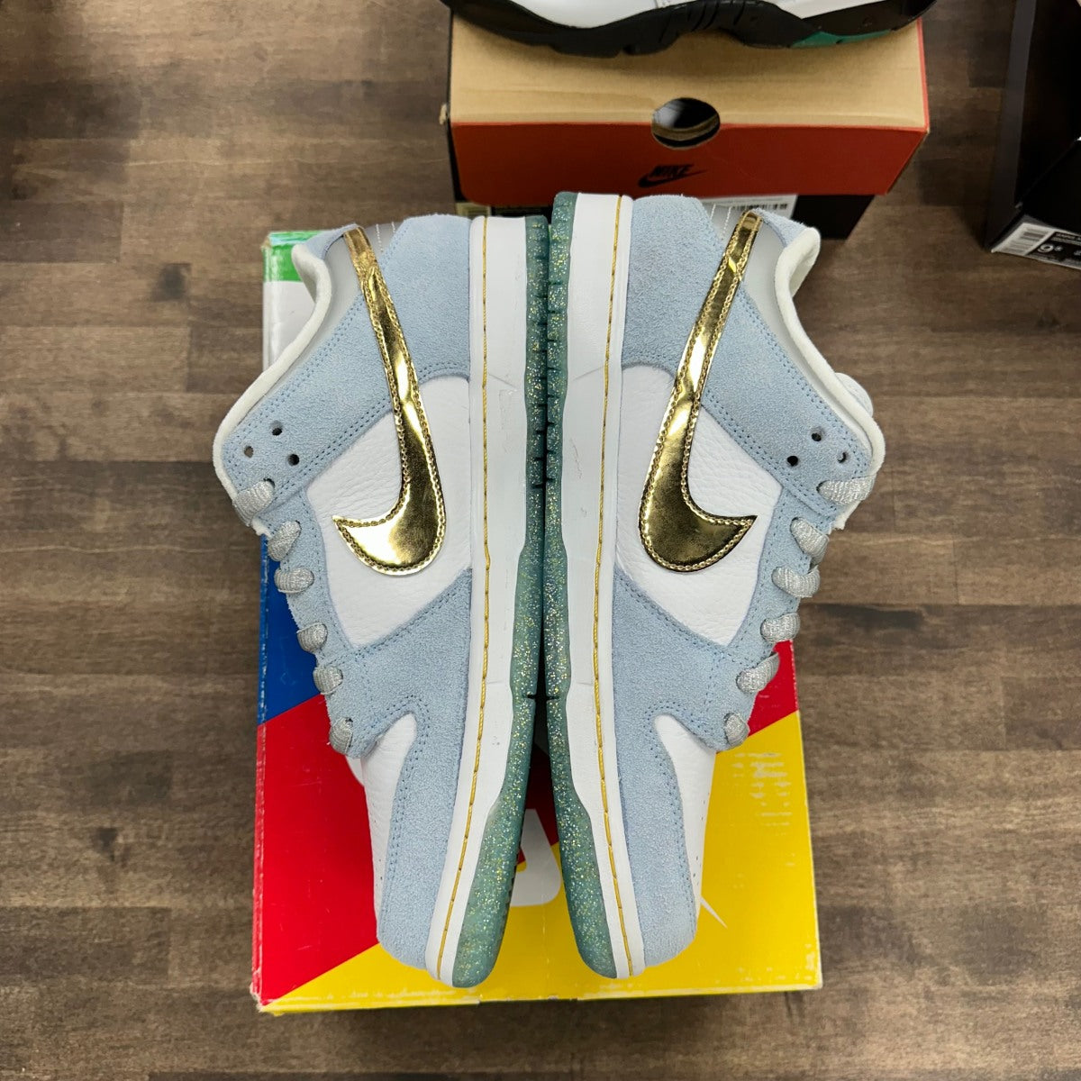 Nike SB Dunk Low Sean Cliver - Image 3
