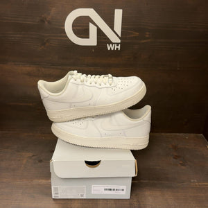 Nike Air Force 1 Low '07 White Size 9 (Pre-Owned) - front