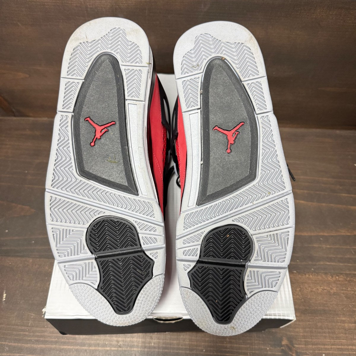 Jordan 4 Retro Toro Bravo (2026) - Image 6