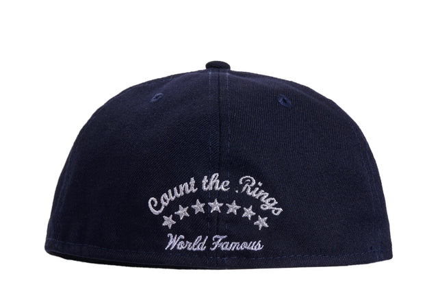 Supreme Undisputed Box Log o Fitted Cap Navy