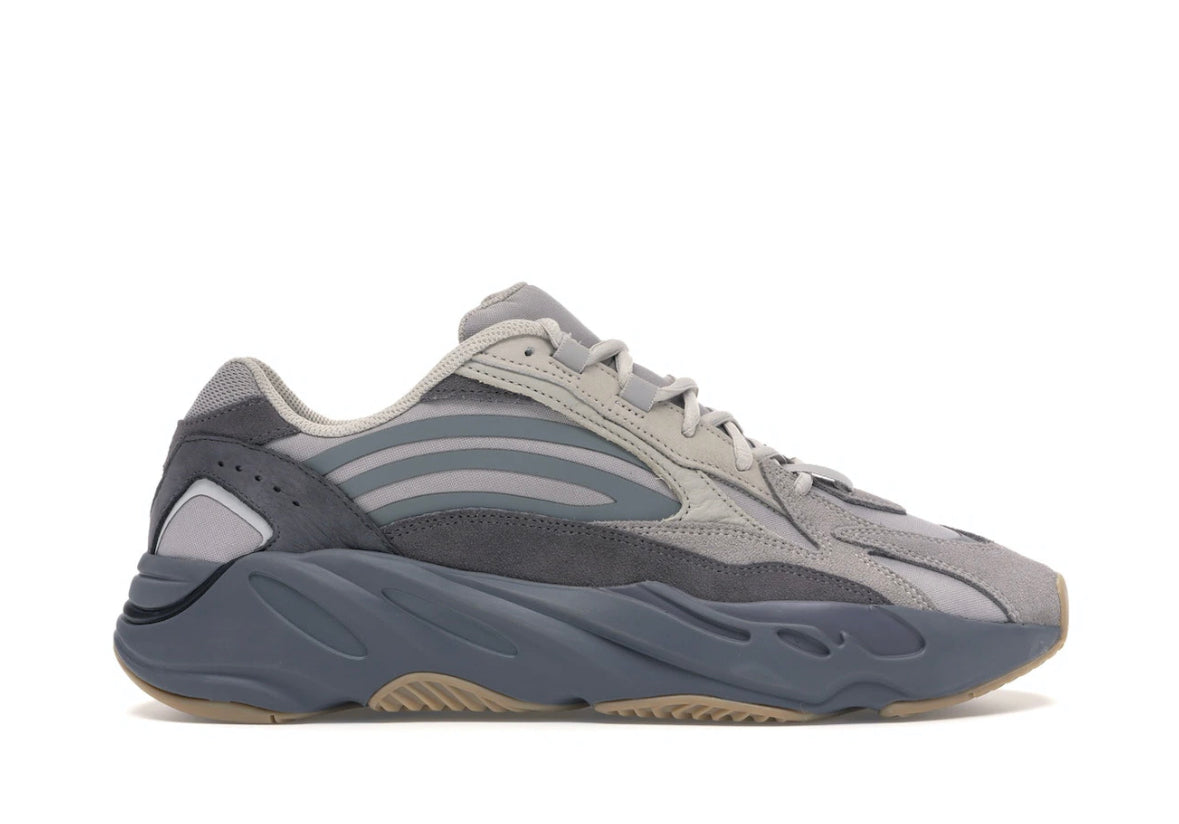 Tephra Yeezy Adidas 700 V3
