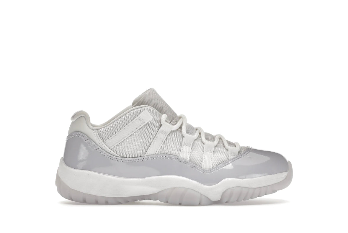 Pure Violet Jordan 11 Retro Low (W)