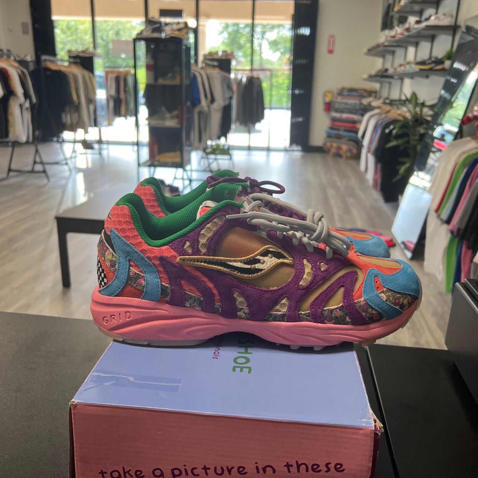 Saucony Grid Azure Jae Tips Remember Who Fronted
