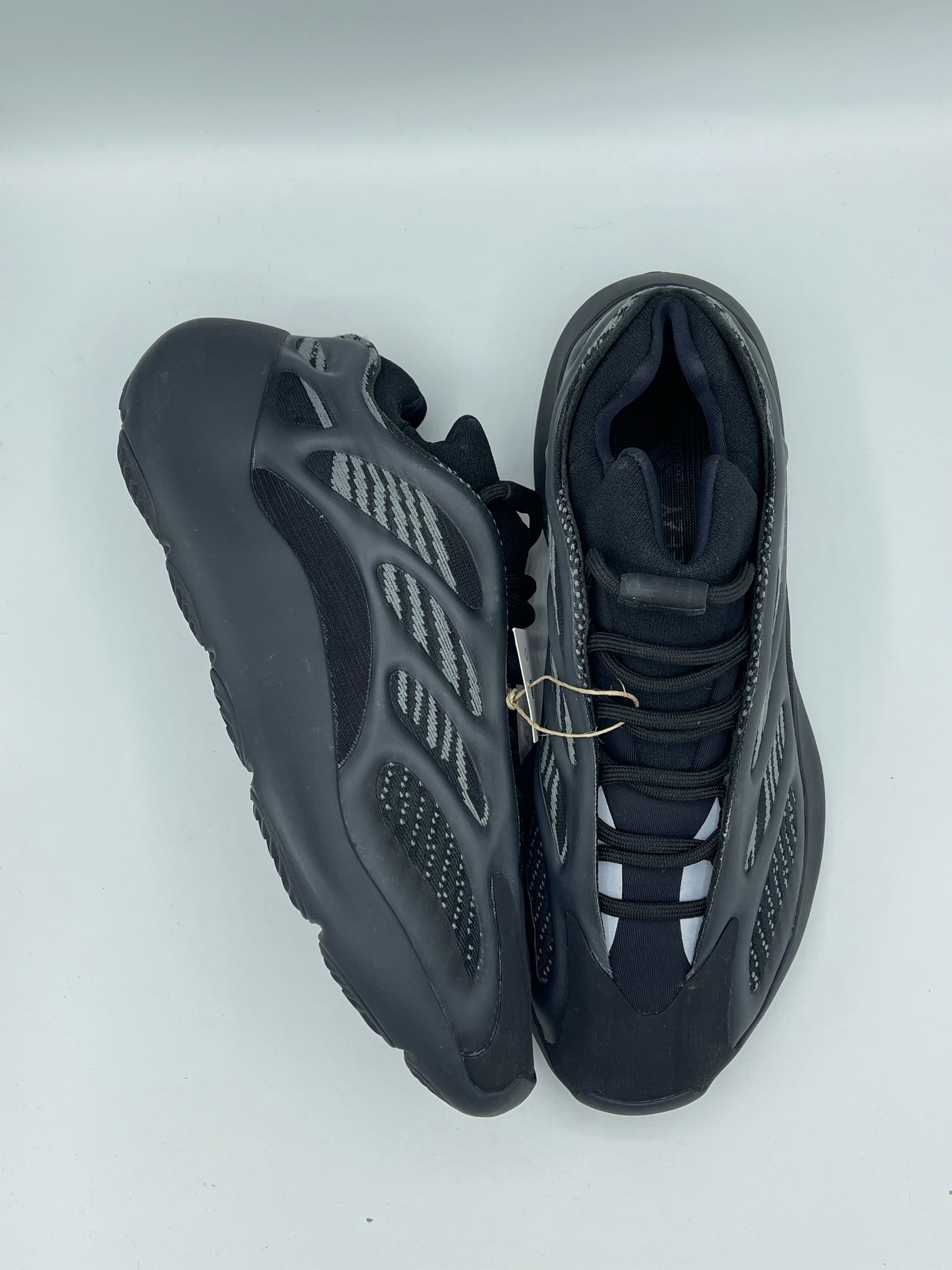 Dark Glow adidas 700 Yeezy V3