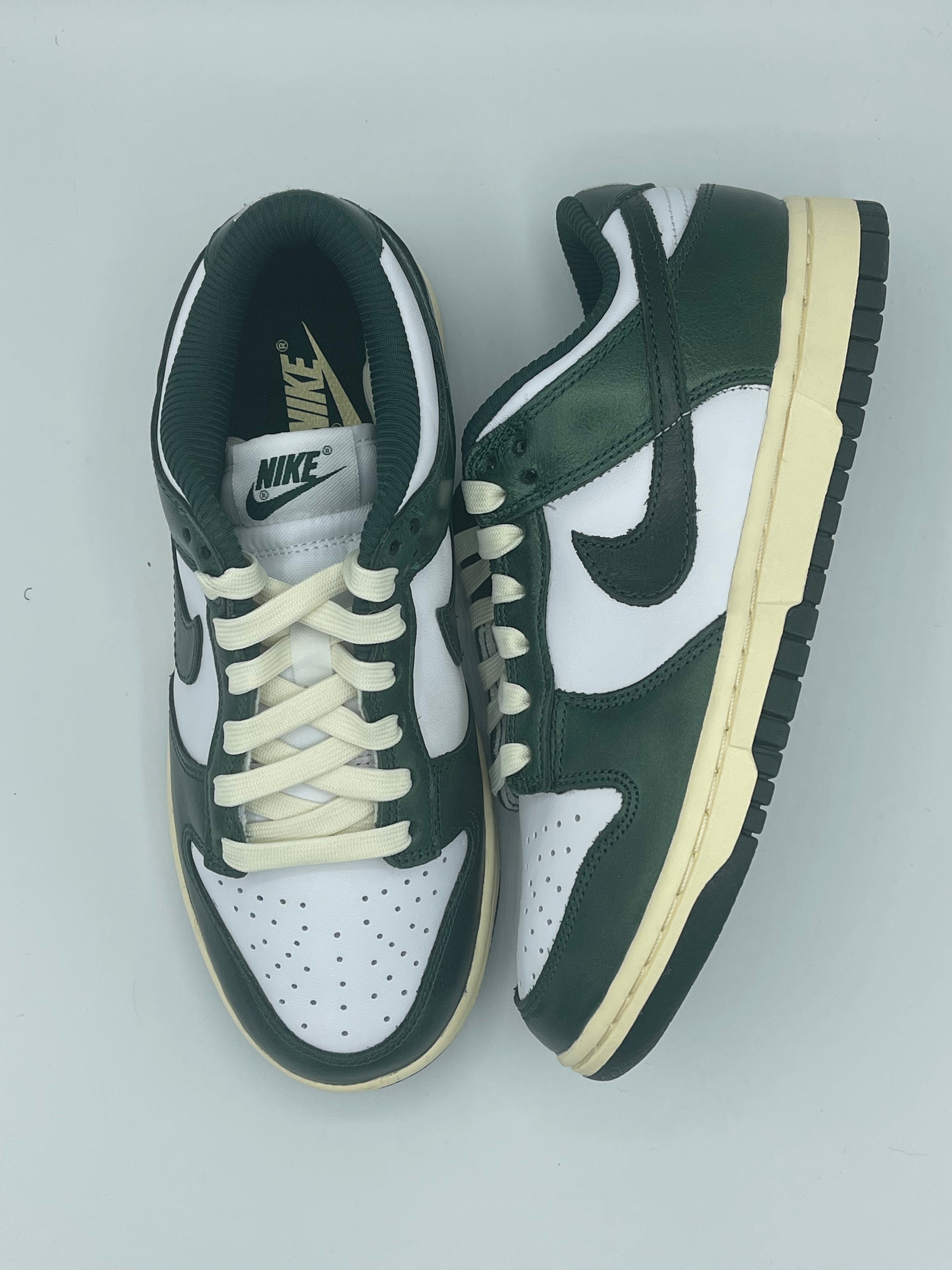 Vintage Green Nike Dunk Low (W)
