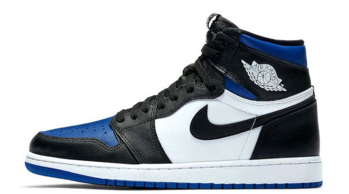 Royal Toe Jordan 1 Retro High (Damaged box, markings)