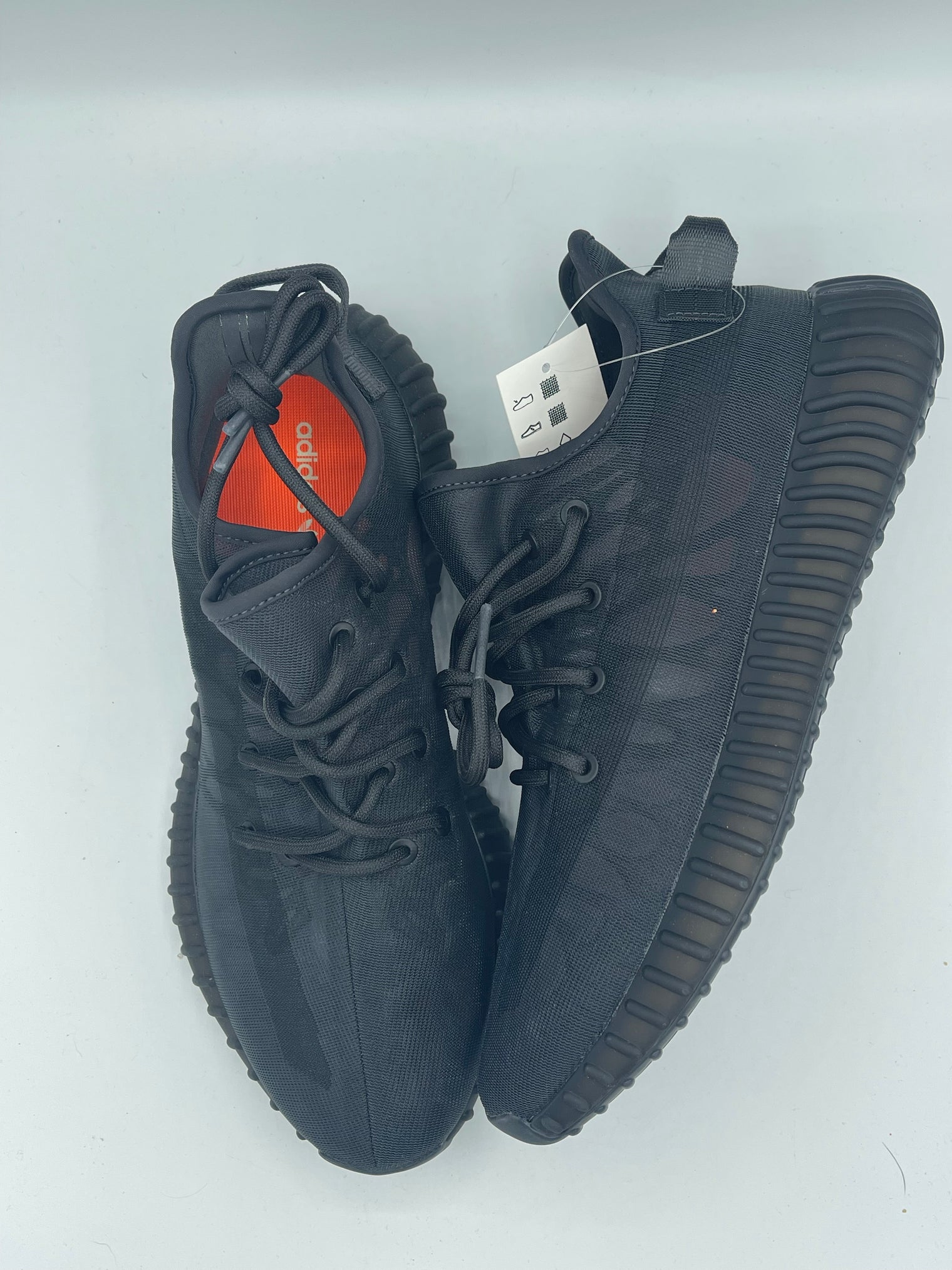 Mono Cinder adidas Yeezy Boost 350 V2