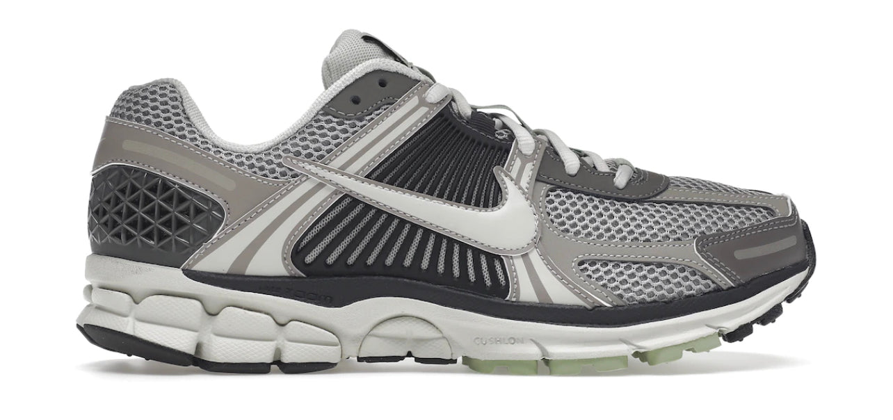 Cobblestone Flat Pewter Nike Zoom Vomero 5
