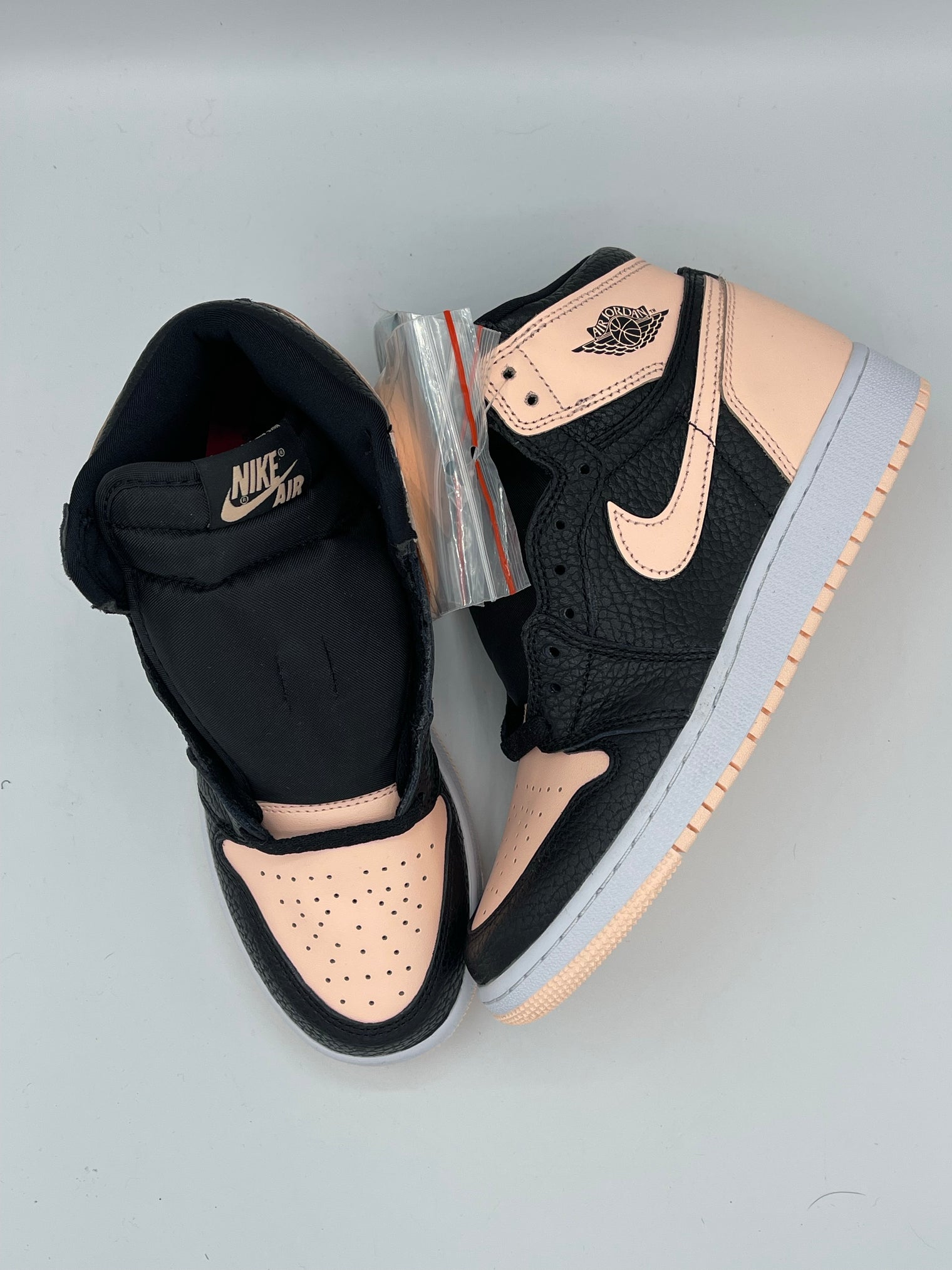 Black Crimson Tint Jordan 1 Retro High